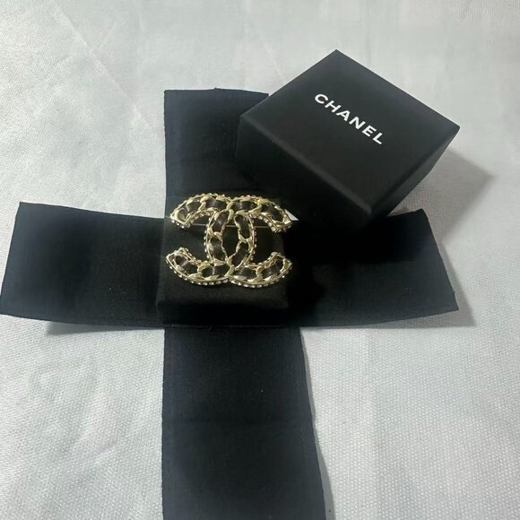Chanel Brooch - Picture 1 of 4